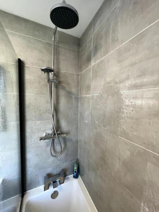 Seaforth 2 Bedroom With Parking And Garden By Rockmanstays Apartment Southend-on-Sea